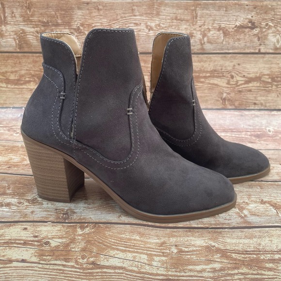 Express Shoes - Express Gray Faux Suede Bootie size 7